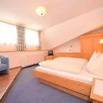 Hotel Alpines Gourmet Montanara 4*