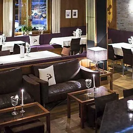 ホテル Alpines Gourmet Montanara 4*
