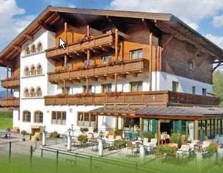 Alpines Gourmet Montanara Hotel 4*