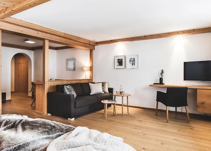 Hotel Alpines Gourmet Montanara 4*