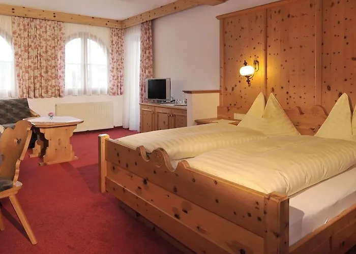 Alpines Gourmet Montanara Hotel 4*